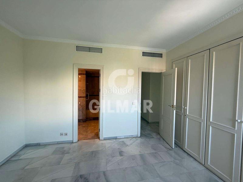 Foto cc09a421-3cbe-40b4-b89b-5fe80fa96184. Miete etagenwohnung mit parking pool in El Porvenir Sevilla