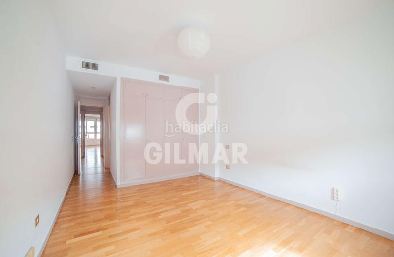 Foto a69df256-4428-4953-a241-c1e188fa1483. Location appartement avec parking dans San Lorenzo Sevilla
