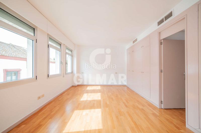 Foto fae7a2f6-e79d-412c-badd-73c6ddfcb848. Rent flat with parking in San Lorenzo Sevilla