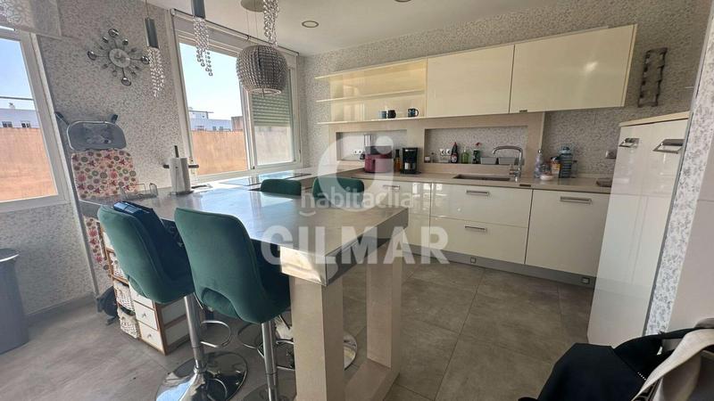Foto a131f988-c3b9-4d80-a9c0-5ae99042d617. Location attique dans astilleros - la paz - loreto - el corte inglés Cádiz