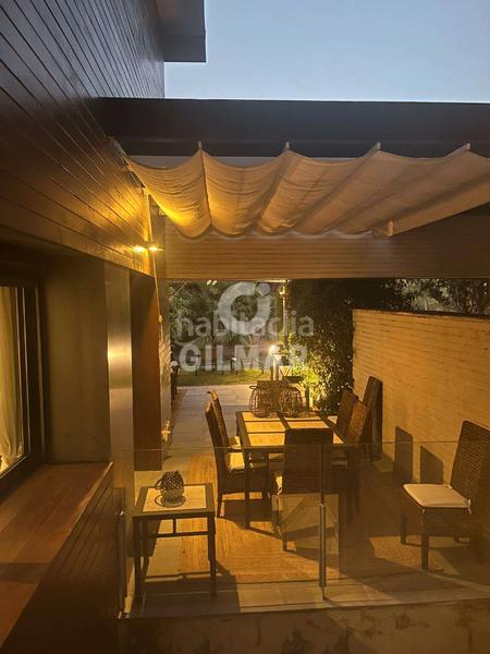 Foto 86bd0ea6-68fe-4051-8bea-56187931781e. Lloguer casa adossada amb xemeneia aparcament a Vistahermosa Puerto de Santa María (El)