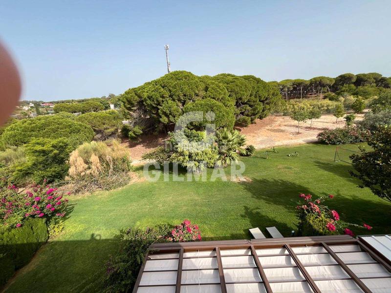 Foto 4f56081f-4de1-4114-9c8b-4ff3b224ee5d. Rent semi detached house with fireplace parking in Puerto de Santa María (El)