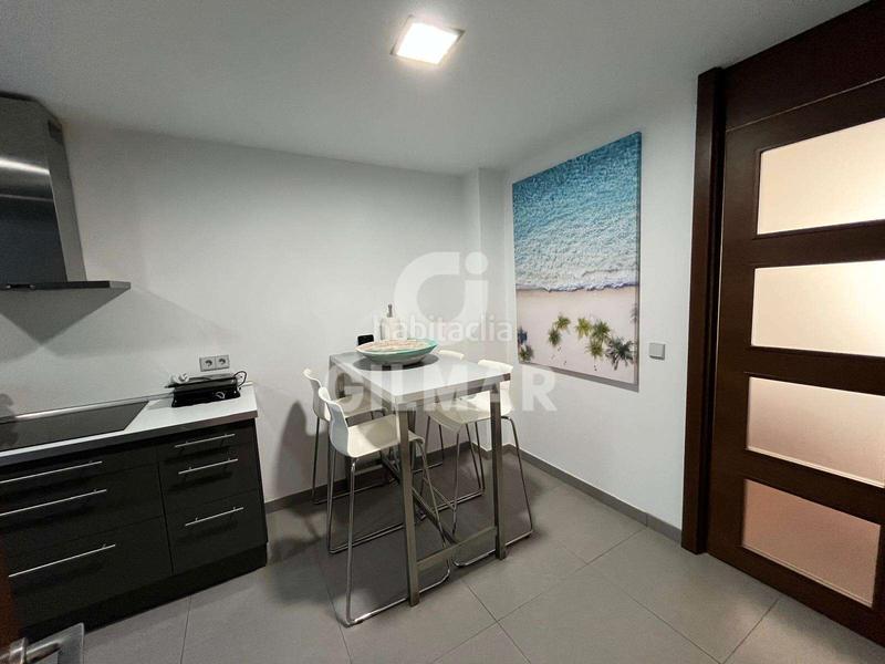 Foto 5714e2f3-cd89-428a-8f3f-afffebb1dfd7. Rent semi detached house with fireplace parking in Puerto de Santa María (El)