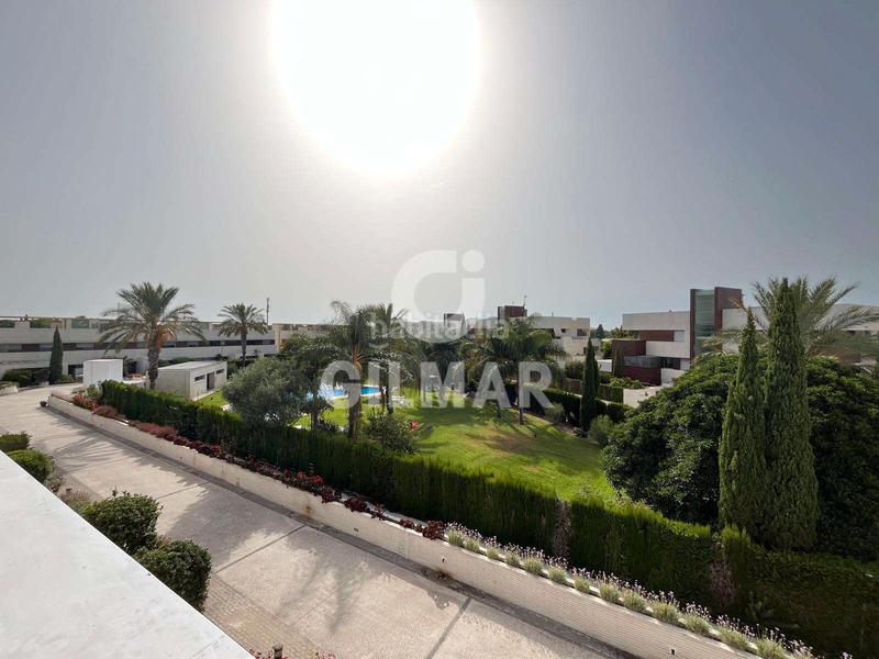 Foto 5c98c351-0691-468f-8e01-52b2a7a646bc. Rent semi detached house with fireplace parking in Puerto de Santa María (El)