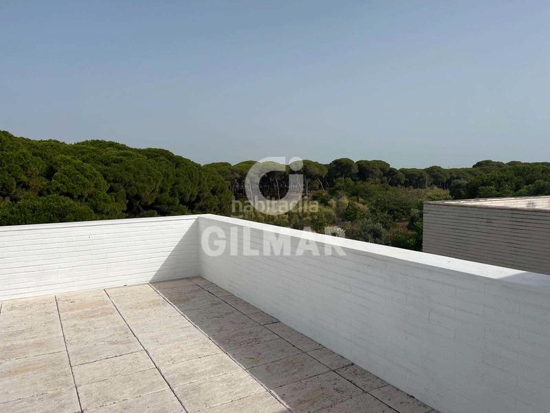 Foto b38dfe8e-3b3a-4b14-9cee-44f9fb03723e. Rent semi detached house with fireplace parking in Puerto de Santa María (El)