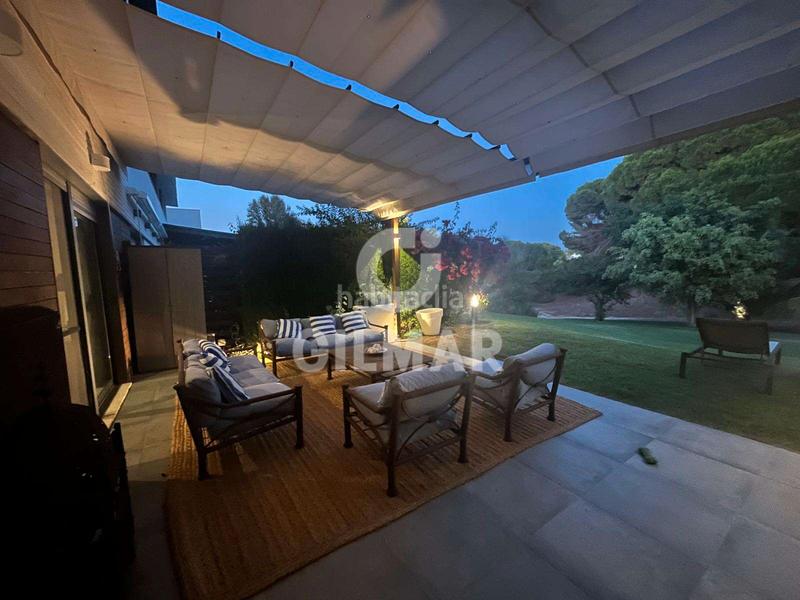 Foto e0f3d509-96ec-41b1-83fc-80174fa45c77. Rent semi detached house with fireplace parking in Puerto de Santa María (El)