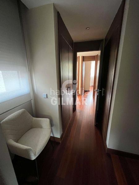 Foto fc4d674f-2a28-43b2-9014-23acd32d025f. Rent semi detached house with fireplace parking in Puerto de Santa María (El)