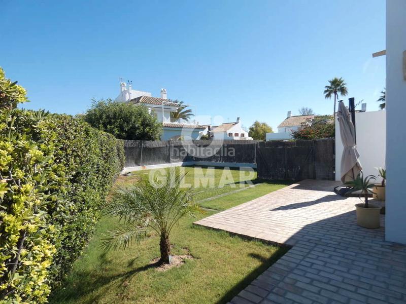 Foto 0795b9bb-41ee-4fc4-b504-3551f307f89c. Alquiler casa adosada gilmar alquila temporal vivienda de alto standing en Puerto de Santa María (El)