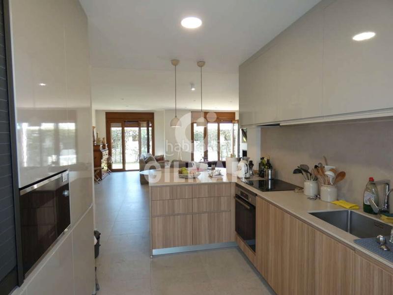 Foto 25a6f25d-b200-4c6c-b219-8be3fe7135df. Alquiler casa adosada gilmar alquila temporal vivienda de alto standing en Puerto de Santa María (El)