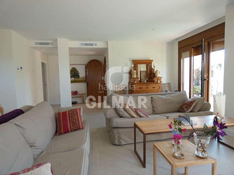 Foto 61e7ff9c-c8e6-4340-950f-1926457402bd. Alquiler casa adosada gilmar alquila temporal vivienda de alto standing en Puerto de Santa María (El)