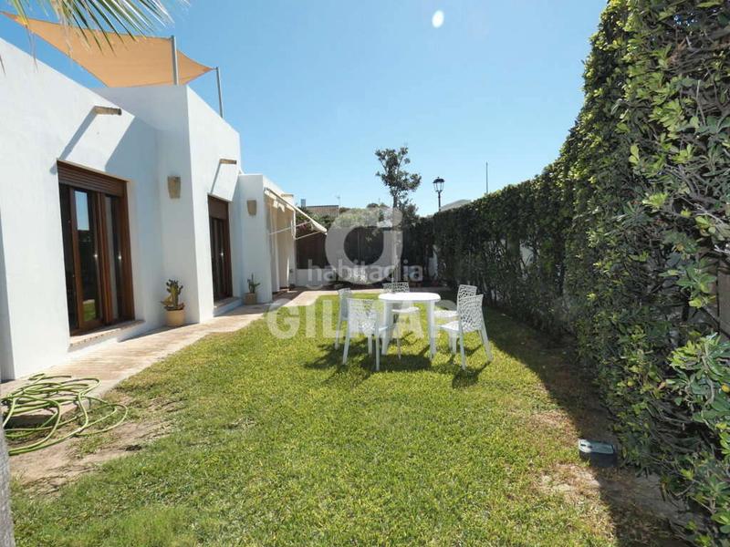 Foto aa89fced-2b40-45cc-bcd5-baddb684c478. Alquiler casa adosada gilmar alquila temporal vivienda de alto standing en Puerto de Santa María (El)