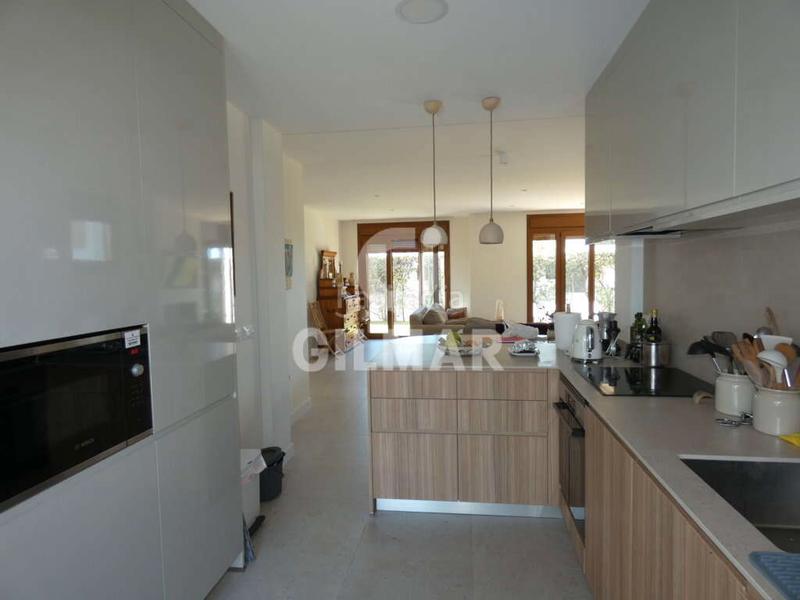 Foto d4a6e640-24d6-4ad9-83e0-6d4507eee900. Alquiler casa adosada gilmar alquila temporal vivienda de alto standing en Puerto de Santa María (El)