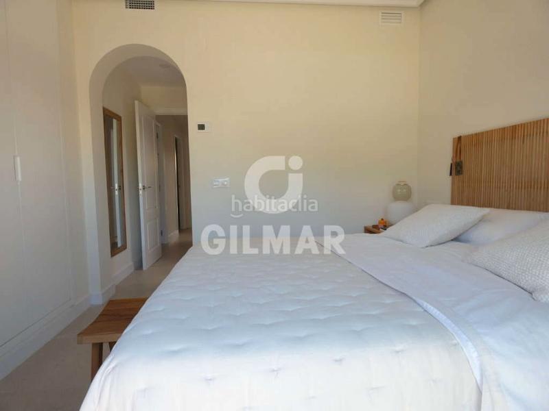 Foto 286e62ec-b180-4ad5-9c10-8206b0b147b1. Lloguer casa adossada amb xemeneia calefacció aparcament a Puerto de Santa María (El)