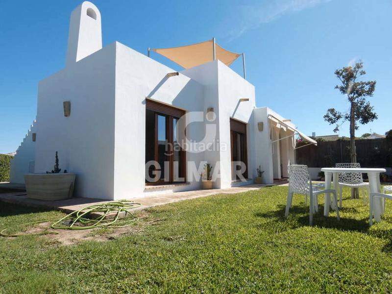 Foto 3d3c04fd-388e-4728-9464-66674ff6793b. Lloguer casa adossada amb xemeneia calefacció aparcament a Puerto de Santa María (El)