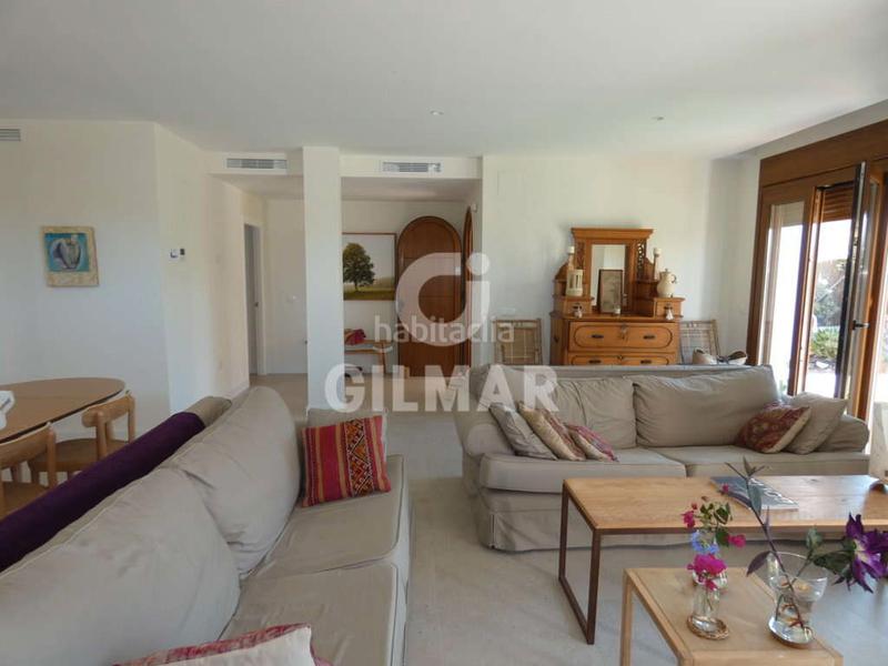 Foto 6e02d896-4794-4ab4-ac4a-3dd1663e4f4b. Lloguer casa adossada amb xemeneia calefacció aparcament a Puerto de Santa María (El)