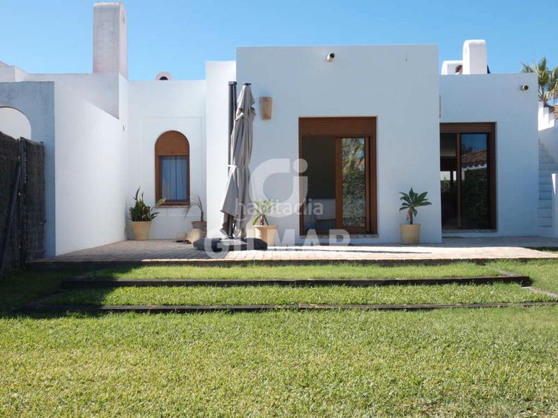 Foto a230714b-6b52-4460-9c1a-d724781af7c5. Lloguer casa adossada amb xemeneia calefacció aparcament a Puerto de Santa María (El)