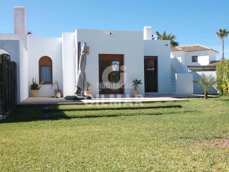 Foto a8244ba8-6e7b-420e-9276-4c487ca62418. Lloguer casa adossada amb xemeneia calefacció aparcament a Puerto de Santa María (El)