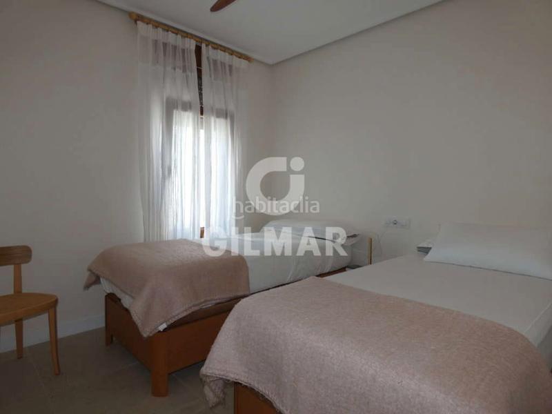 Foto c8c7d903-8511-4ce8-8027-254e81f32bec. Lloguer casa adossada amb xemeneia calefacció aparcament a Puerto de Santa María (El)