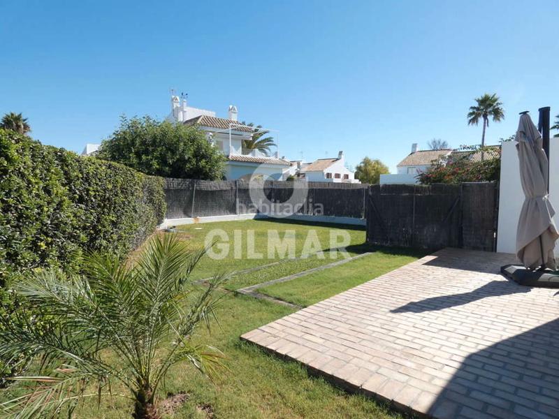 Foto 1e535d50-909b-4b21-af32-0b375b872cd5. Miete reihenhaus mit kamin heizung parking in Vistahermosa Puerto de Santa María (El)