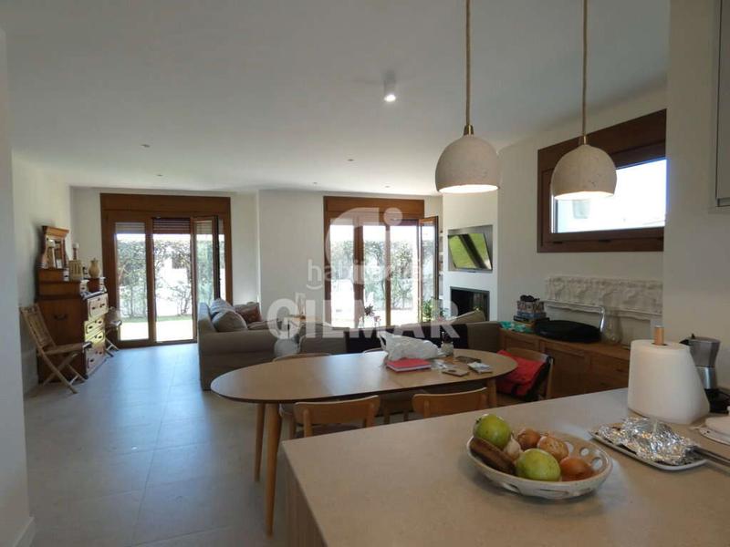 Foto c655ef91-a383-4f5a-b1dc-408f71f58f01. Miete reihenhaus mit kamin heizung parking in Vistahermosa Puerto de Santa María (El)