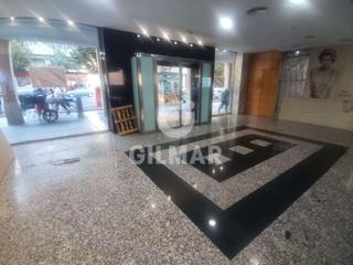 Affitto Locale commerciale in Avenida ana de viya 2. Gilmar 633080393 local en avenida