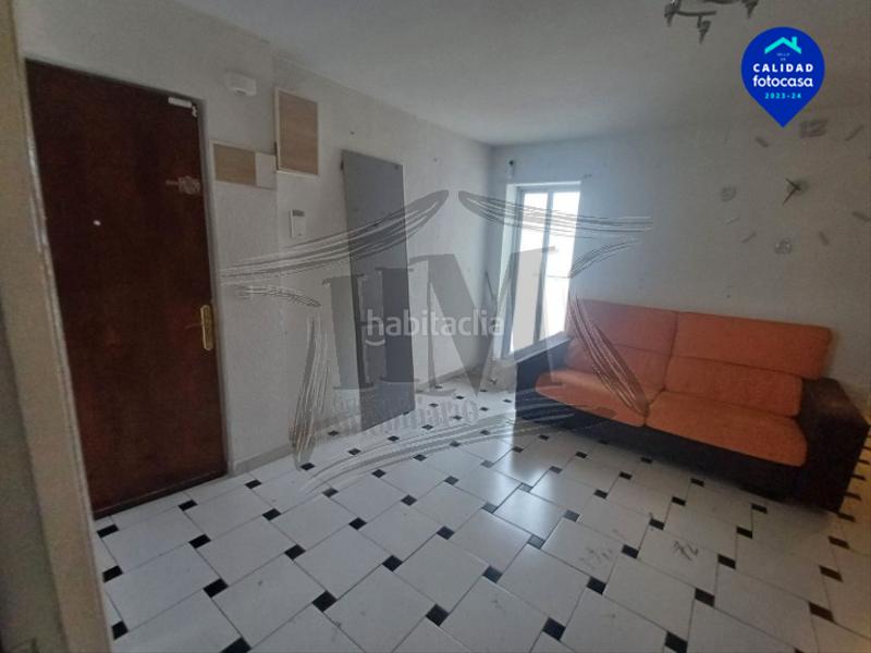 Foto 3962d0f0-67f0-4e23-af64-bc0d00b65398. Piso en calle de peña de la atalaya 129 consulta financiación! en Madrid