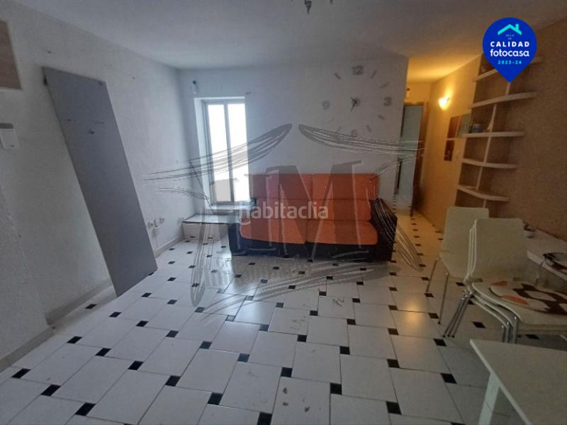 Foto 5f954bd5-d060-4342-95f7-914cb50ae57f. Piso en calle de peña de la atalaya 129 consulta financiación! en Madrid