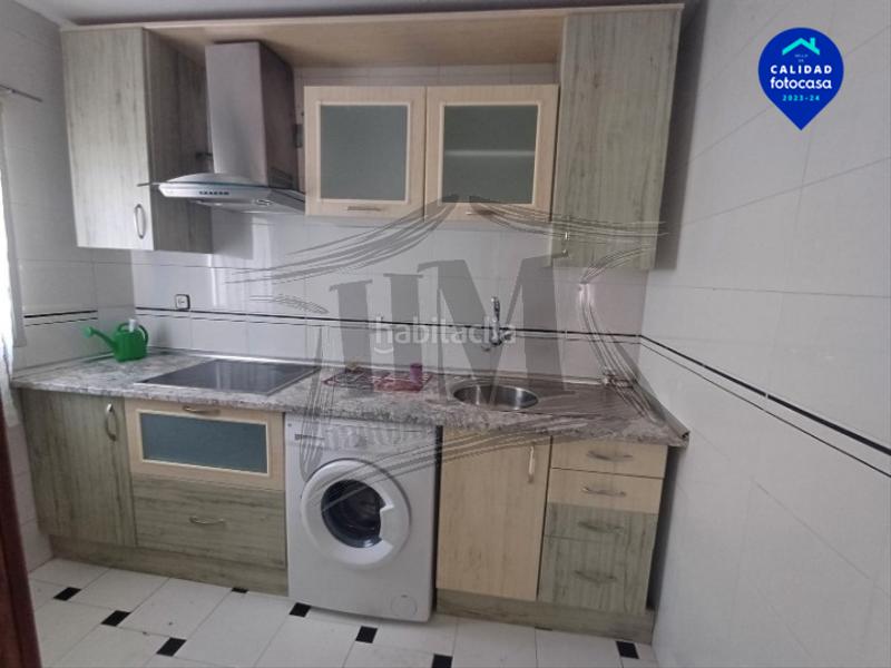 Foto f76df997-1cf7-4304-95b6-2b961929da82. Piso en calle de peña de la atalaya 129 consulta financiación! en Madrid