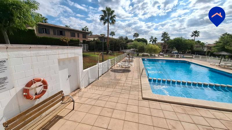 Foto 86d9d1a5-91a6-49e5-9d5f-ccf48d8bbfde. Casa adossada amb calefacció aparcament piscina a Paterna