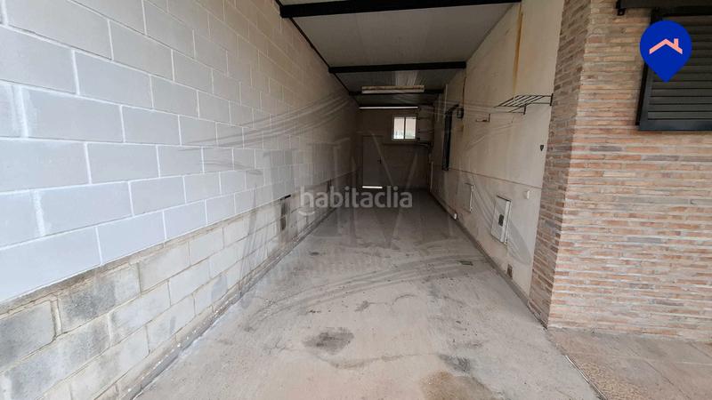 Foto db62d563-3cee-4db9-b0df-59fb746e9c86. Casa adossada amb calefacció aparcament piscina a Paterna