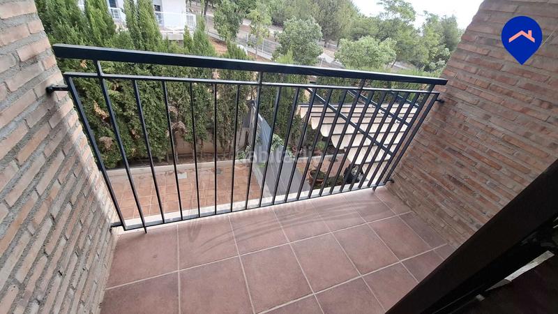 Foto f7a160cb-ba09-4774-a8f9-57590c3853dd. Casa adossada amb calefacció aparcament piscina a Paterna