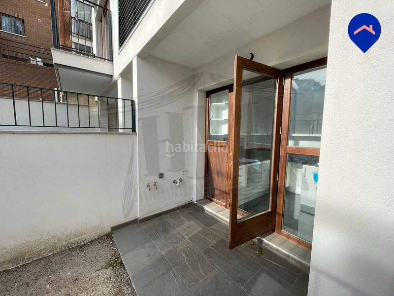 Foto a61cb6ab-7857-432b-a14f-67c6e5dda0c9. Flat with heating parking pool in Valdeacederas Madrid