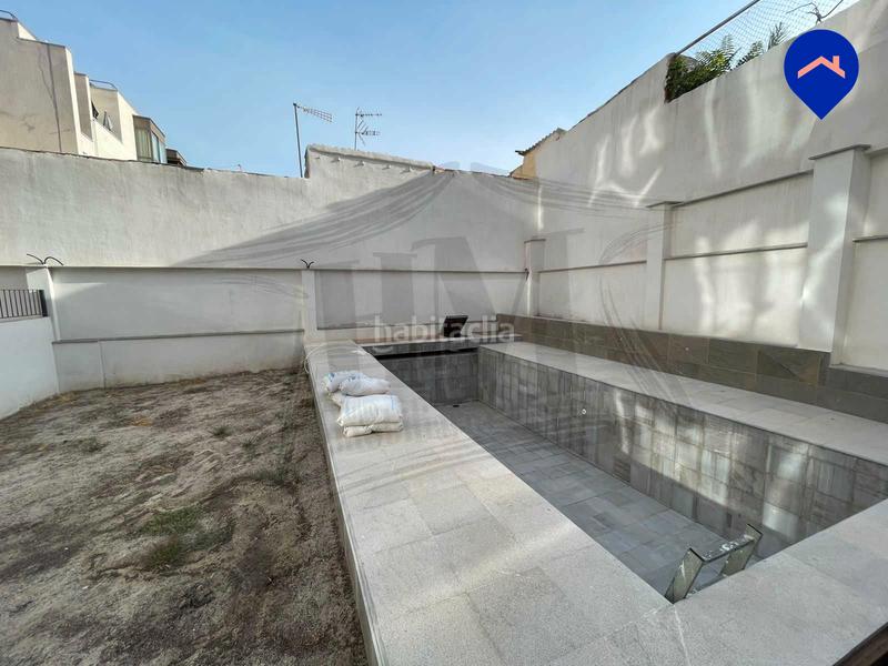 Foto 8f2d893f-0235-4f4f-a74e-d7434dfae344. Flat with heating parking pool in Valdeacederas Madrid