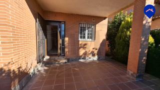 Semi detached house  Calle 11 de marzo. ¡tú propiedad por menos de un alquiler!