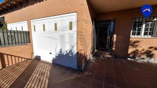 Reihenhaus  Calle 11 de marzo. ¡tú propiedad por menos de un alquiler!