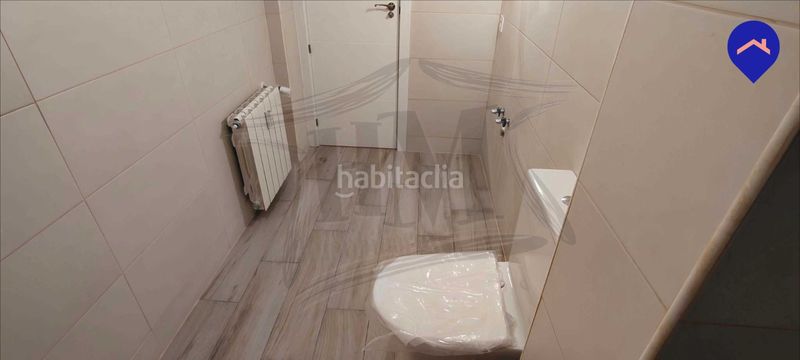 Foto 8112a9bf-6ed0-47b0-a2e0-4fcc15b22be8. Àtic amb calefacció aparcament a Parque Cataluña Torrejón de Ardoz