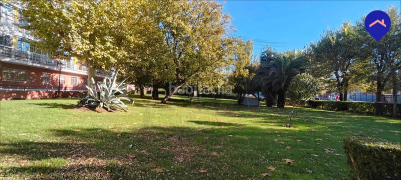 Foto e23cbb7e-a1d0-4537-97ac-ed8c0ab2466a. Àtic amb calefacció aparcament a Parque Cataluña Torrejón de Ardoz