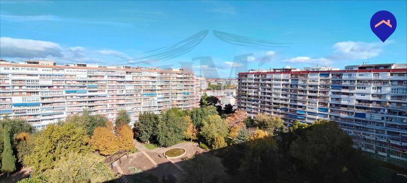 Foto 9a7d8b9f-0c88-4932-b26a-707b12585b4d. Àtic amb calefacció aparcament a Parque Cataluña Torrejón de Ardoz
