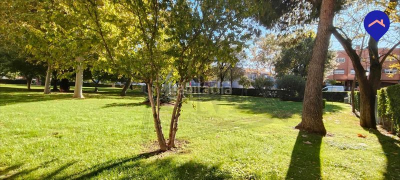Foto c30cd5d6-7584-4b7d-bcb0-a52d87b1165b. Àtic amb calefacció aparcament a Parque Cataluña Torrejón de Ardoz