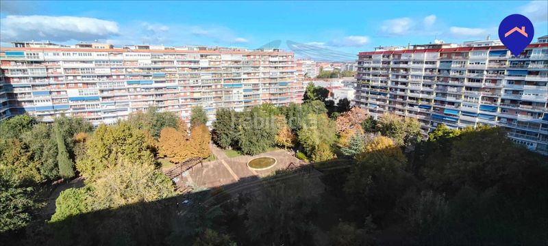 Foto 03d5d0a4-1aaf-49f9-bada-caba1bdd2d74. Àtic amb calefacció aparcament a Parque Cataluña Torrejón de Ardoz
