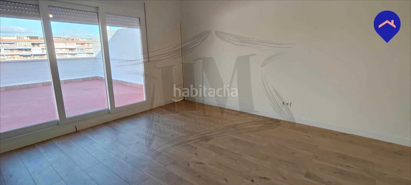 Foto 8d972ee8-12e9-4e83-81fc-231710b09ac4. Àtic amb calefacció aparcament a Parque Cataluña Torrejón de Ardoz