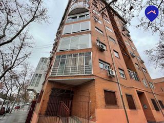 Flat  Calle campotéjar. 100% financiación!!! sin entrada!!! sin comisiones!!!