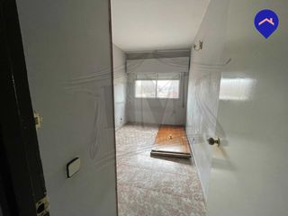 Flat  Calle campotéjar. 100% financiación!!! sin entrada!!! sin comisiones!!!