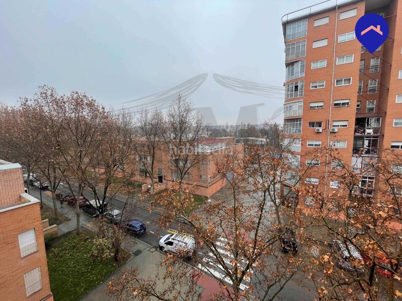 Foto f5c222ca-8cd1-4580-a063-8cc9d1445e2a. Pis a calle campotéjar 29 a Orcasur-12 de Octubre Madrid