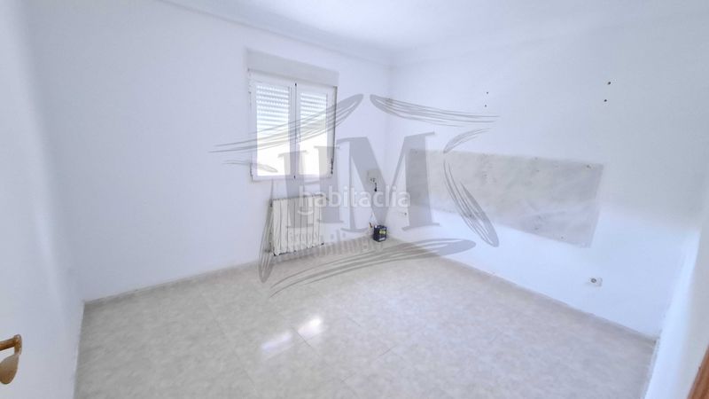 Foto 0176453b-4e8f-4276-b11c-c553a277b928. Pis a calle de san dacio 30 a Tres Olivos-Valverde Madrid