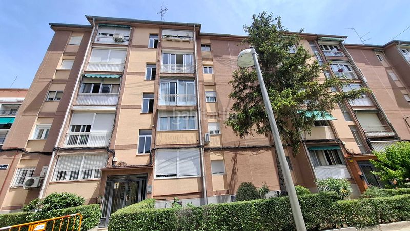 Foto 9a74fa73-8f5f-41da-bf74-41c96bfe5fb2. Pis a calle de san dacio 30 a Tres Olivos-Valverde Madrid