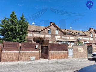 Chalet  Calle monte del campo. Tú propiedad por menos de un alquiler! 100% financiación!!!