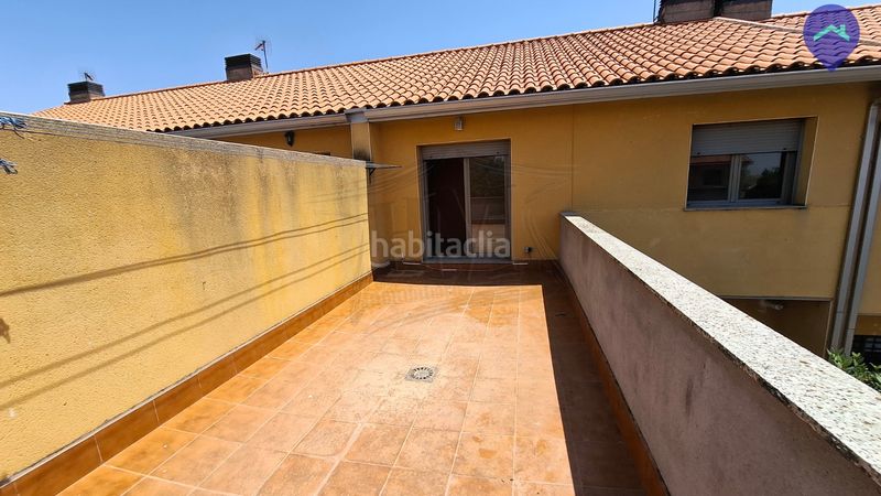 Foto c59cb2e6-4e06-4f56-9372-2c74b2d48d94. Chalet in calle río narcea 34 in Ventas de Retamosa (Las)