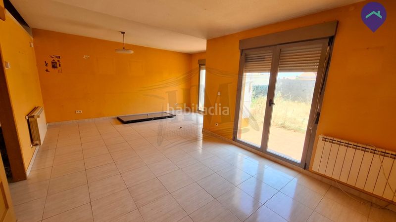 Foto ce11afc3-7f01-4afd-9ccc-c26d98b0b43b. Chalet in calle río narcea 34 in Ventas de Retamosa (Las)
