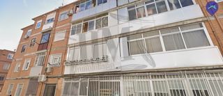 Etagenwohnung in Calle de Hernán Cortés 13